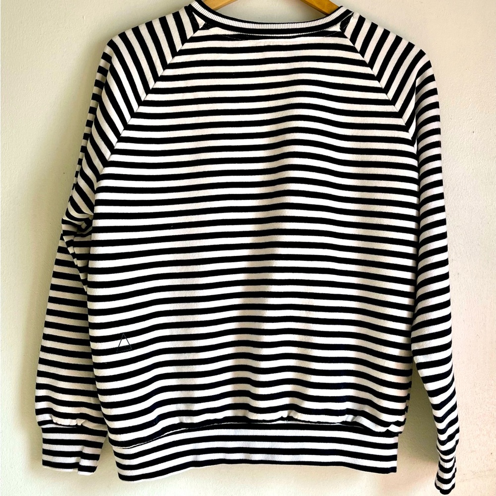 ELEVEN PARIS Trust No Man Except Leo Sweatshirt - Picture 5 of 9